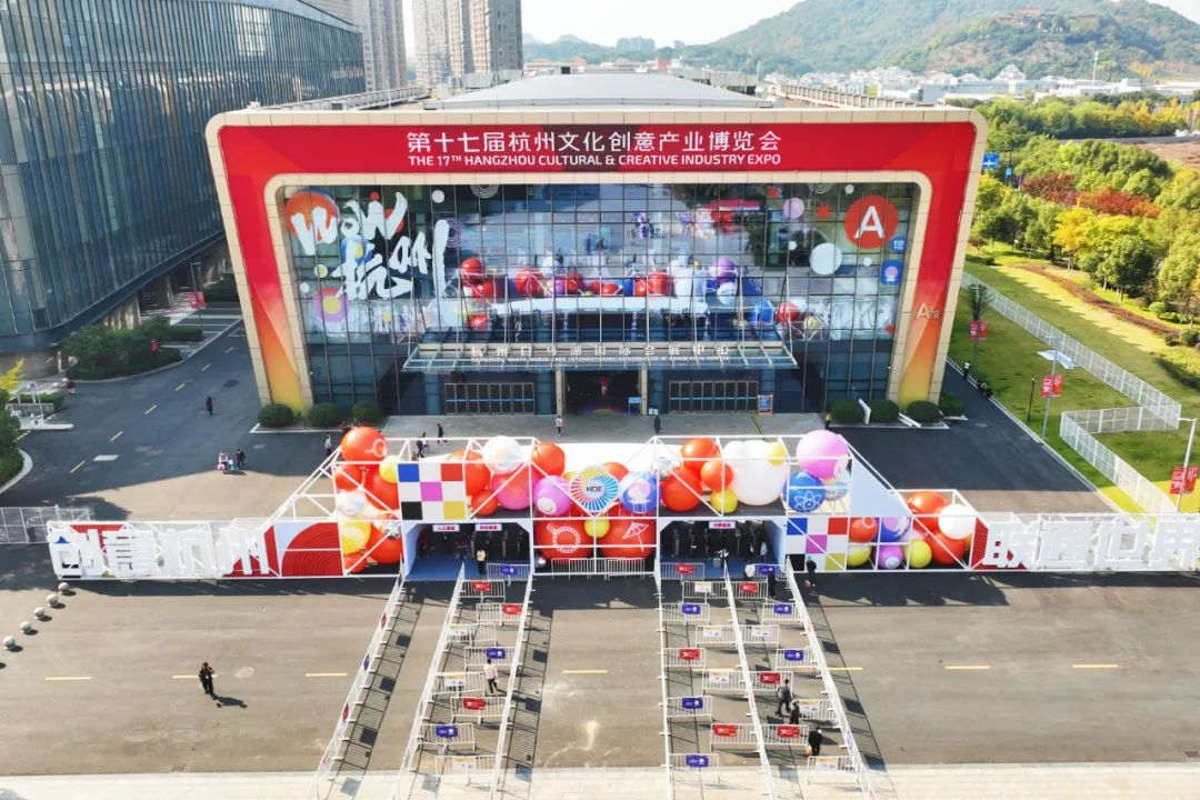 在文博会现场玩“穿越”？竞技宝JJB“潮”科技很吸睛！