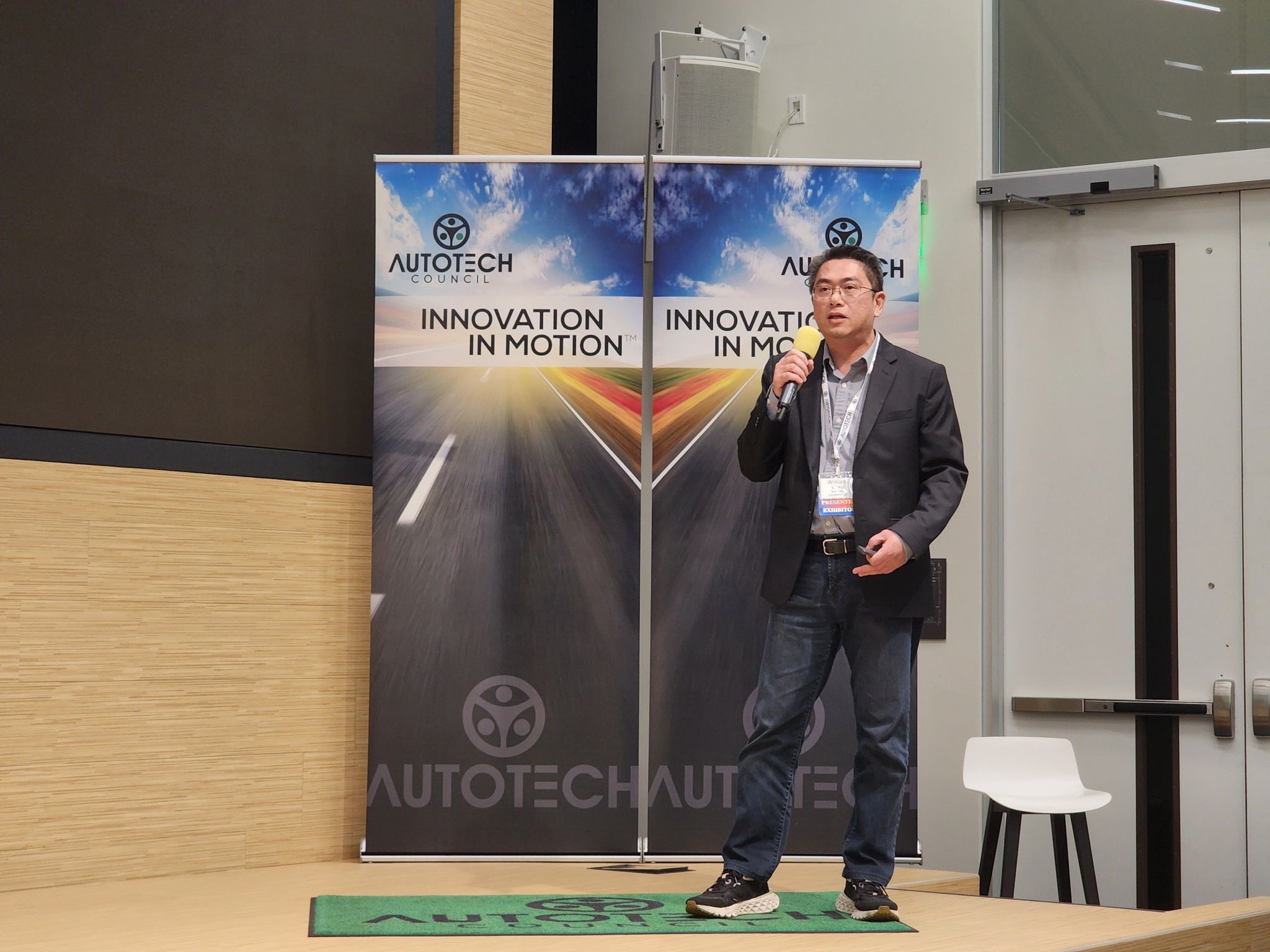 视听娱乐如何“上车”？竞技宝JJB亮相硅谷汽车技术委员会论坛